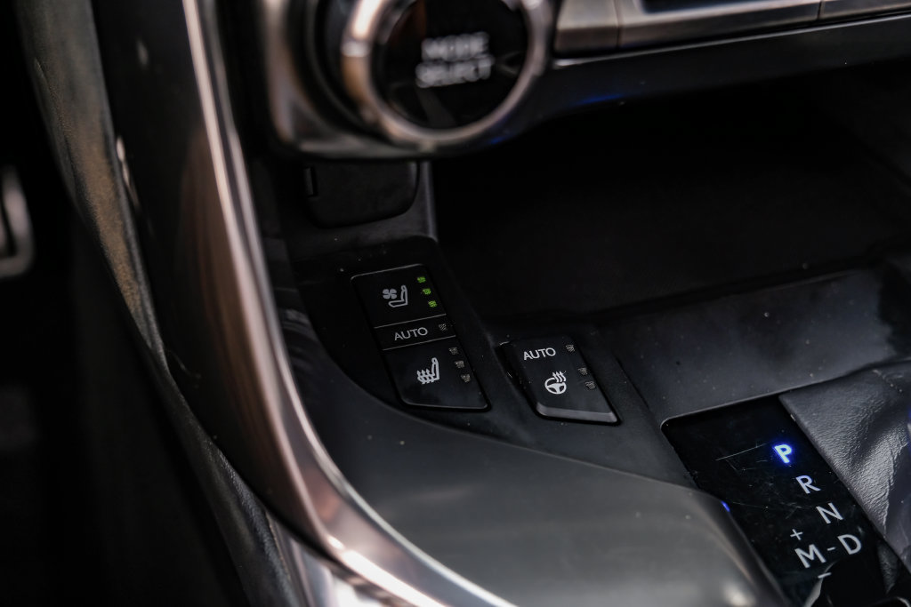 Used 2024 Lexus LX 600 F Sport AWD/4WD image 28