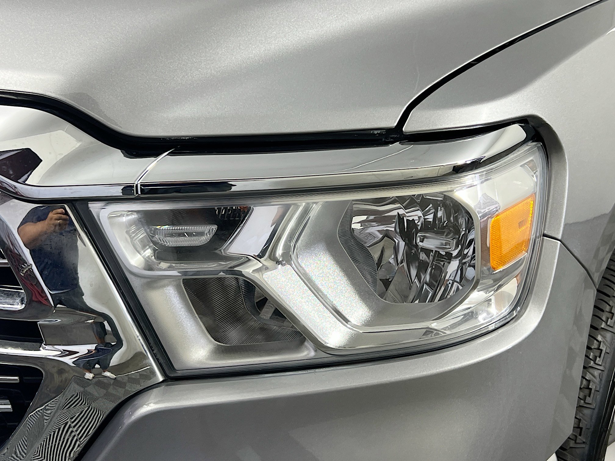 Used 2024 RAM 1500 Laramie image 11