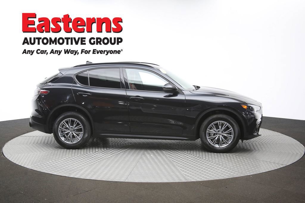 Used 2024 Alfa Romeo Stelvio Sprint image 46
