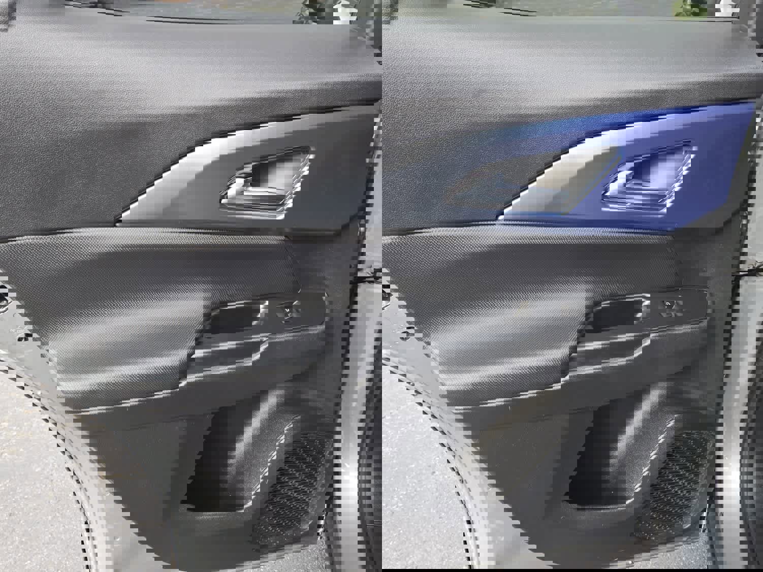 New 2026 Chevrolet Equinox EV LT image 32