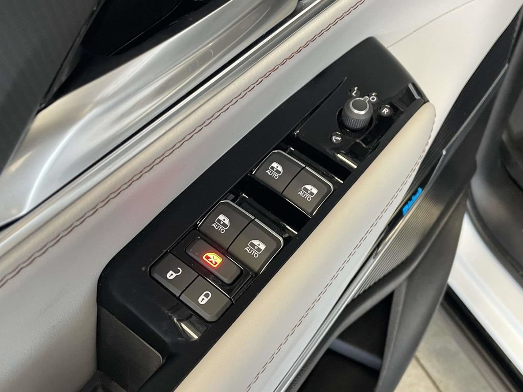 New 2026 Jeep Grand Wagoneer Summit w/ Premium Group III AWD/4WD image 23
