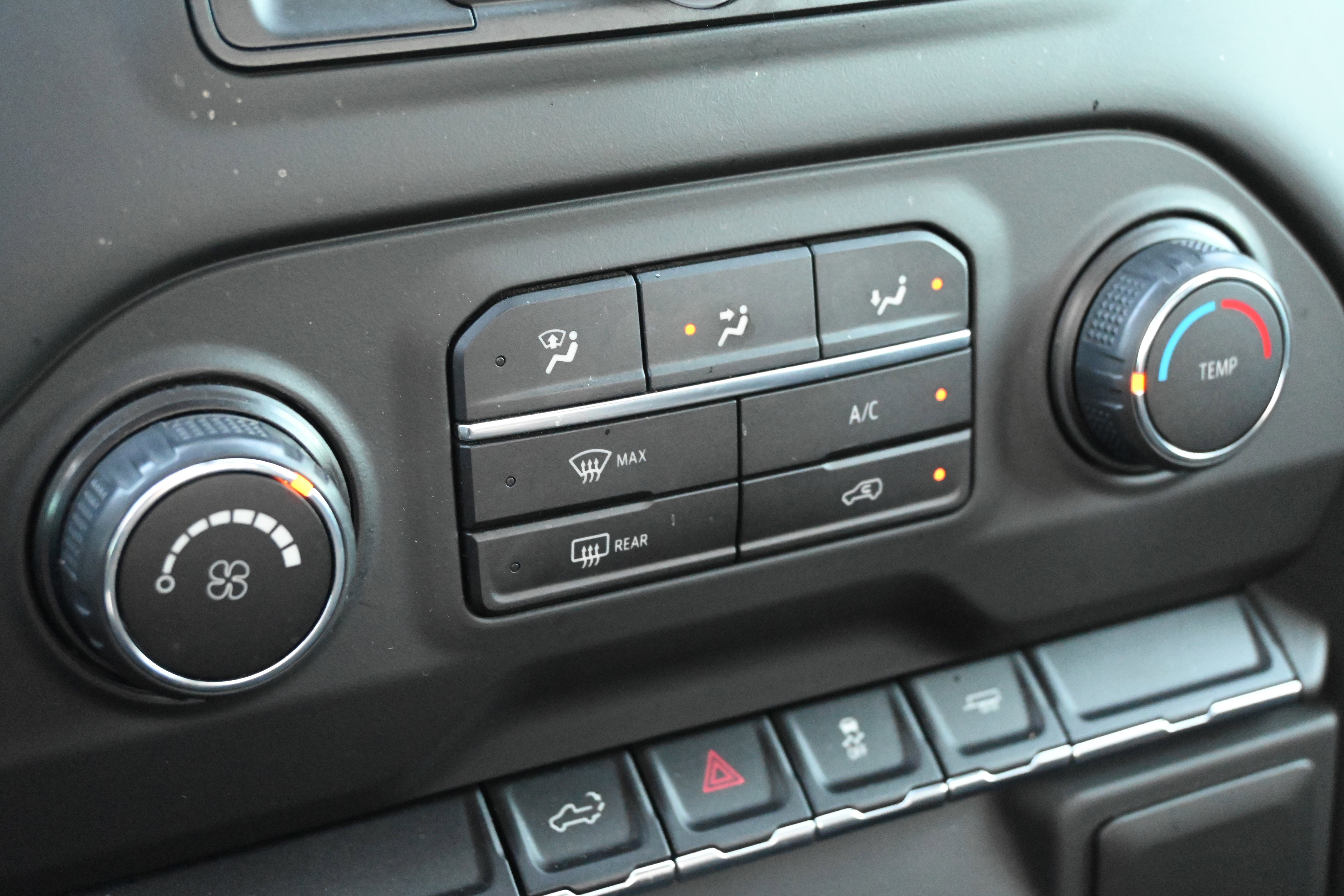 Used 2020 Chevrolet Silverado 1500 Custom w/ Custom Value Package image 31