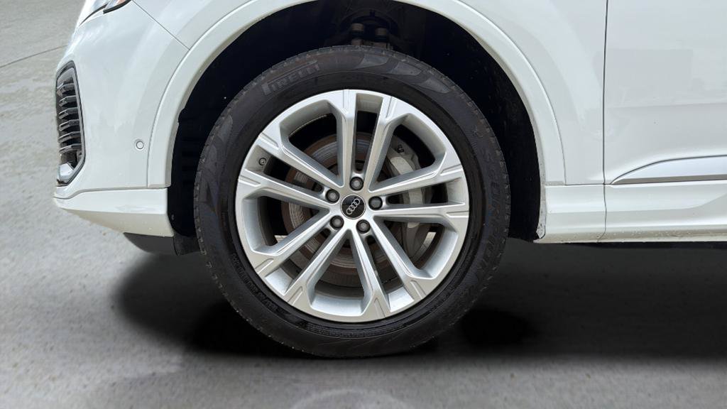 Used 2025 Audi Q7 3.0T Premium Plus AWD/4WD image 30