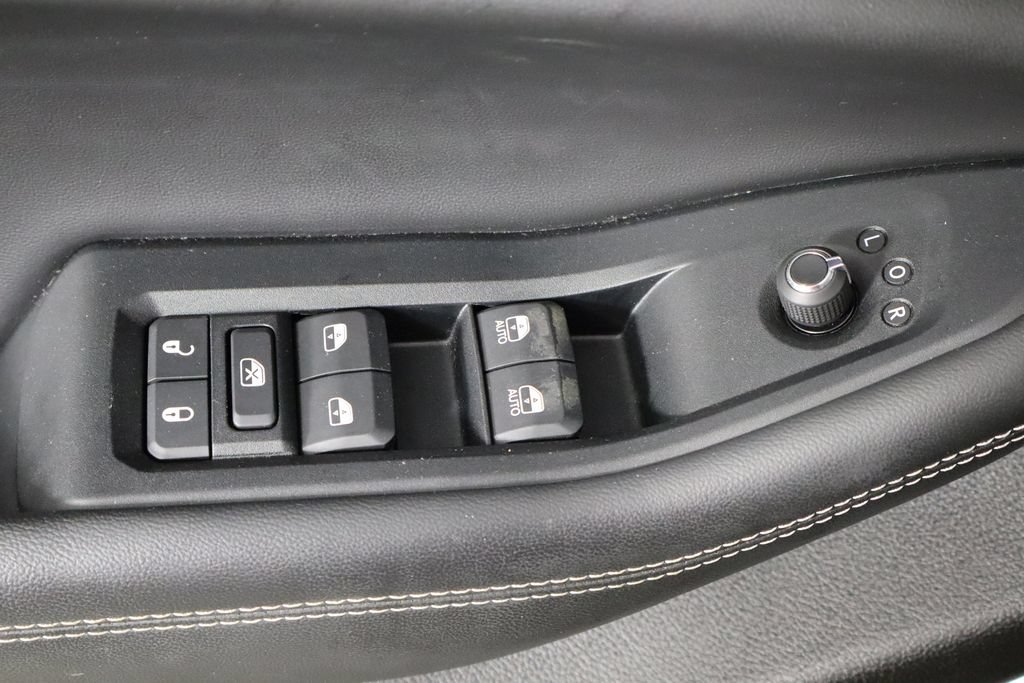 Used 2023 Jeep Grand Cherokee Limited RWD image 20