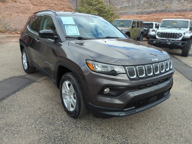 Certified 2022 Jeep Compass Latitude image 3