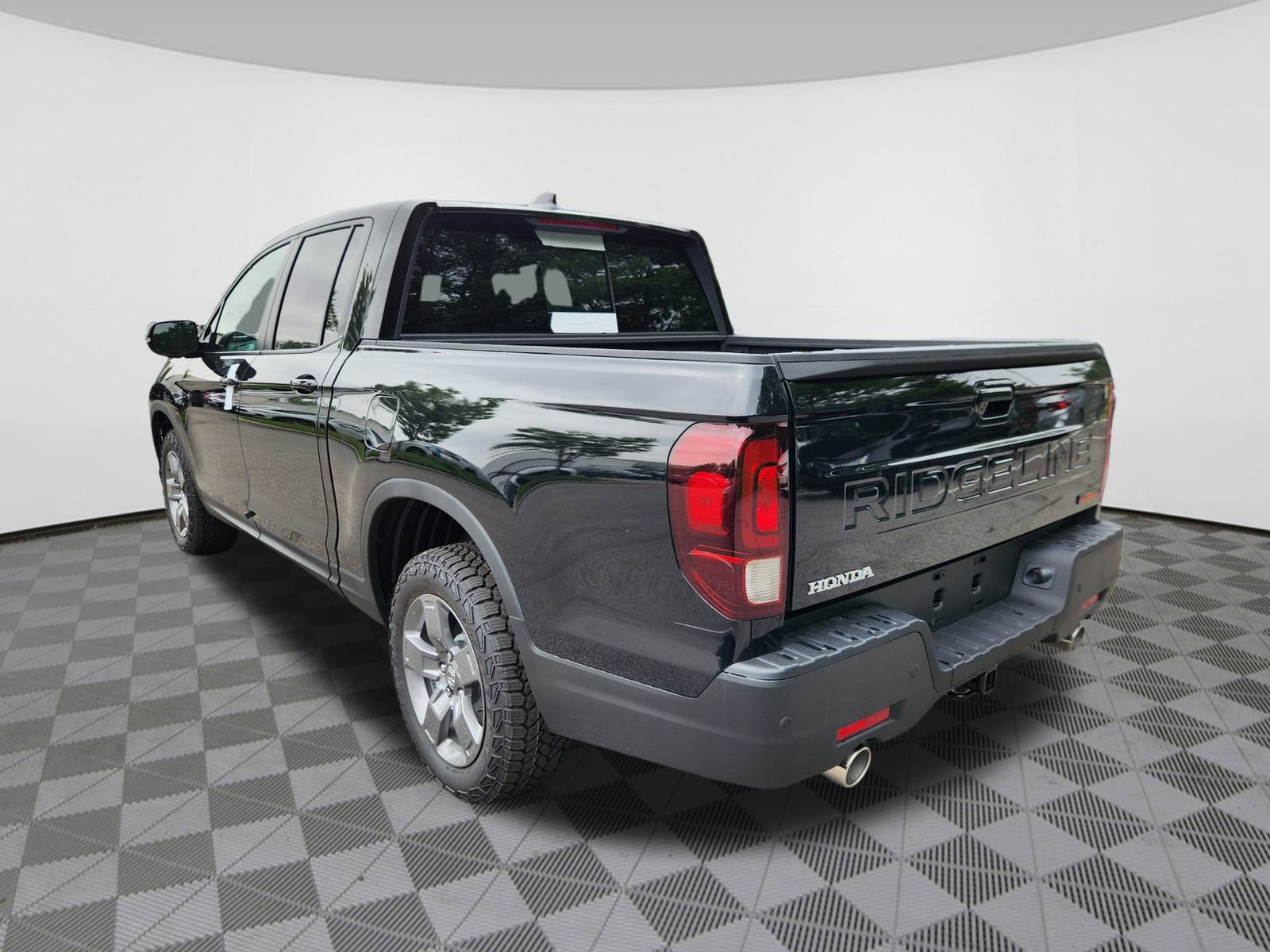 New 2025 Honda Ridgeline TrailSport image 3