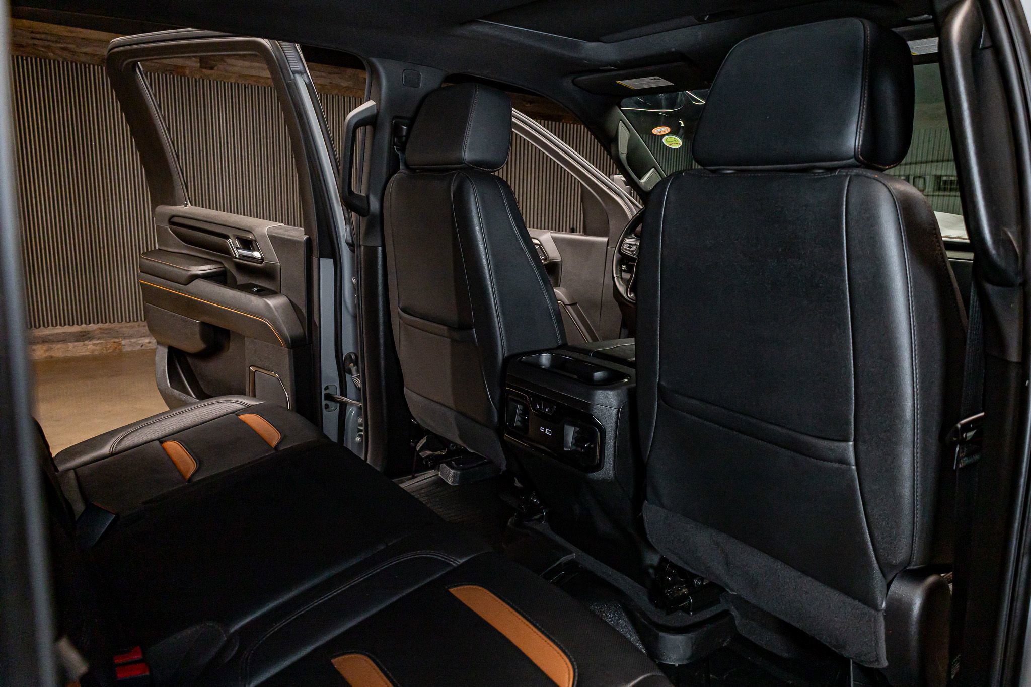 Used 2024 GMC Sierra 3500 AT4 w/ AT4 Premium Plus Package image 24