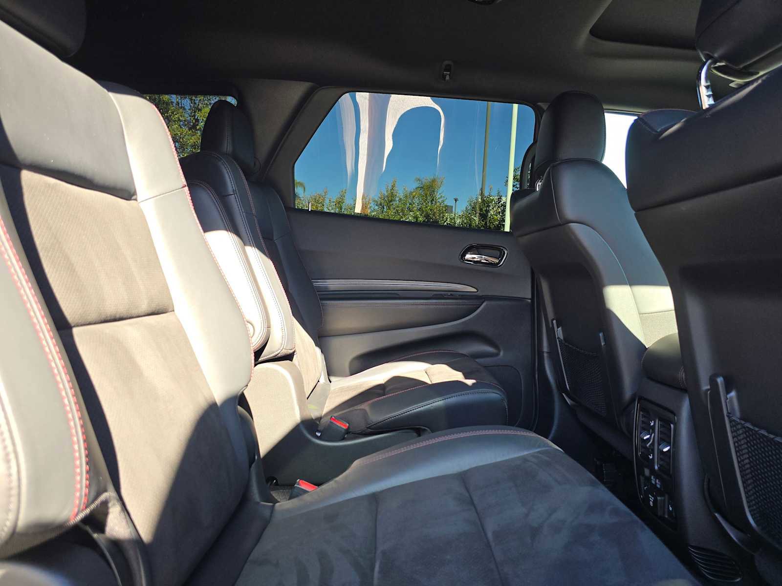 Used 2022 Dodge Durango R/T w/ Trailer Tow Group IV image 11