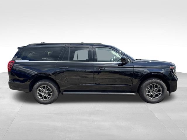 New 2025 Ford Expedition Max Active RWD image 9