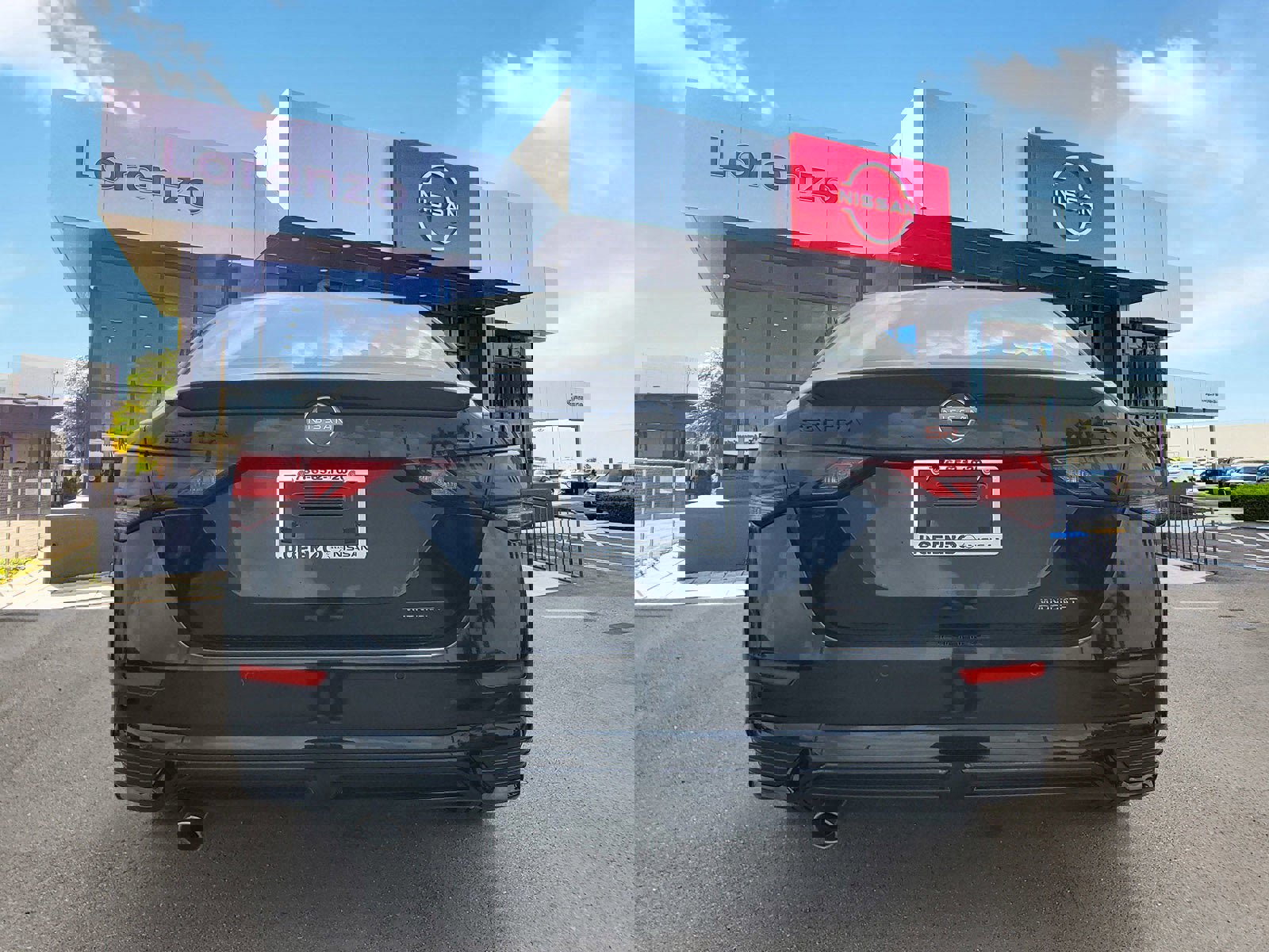 New 2025 Nissan Sentra SR w/ Midnight Edition image 5