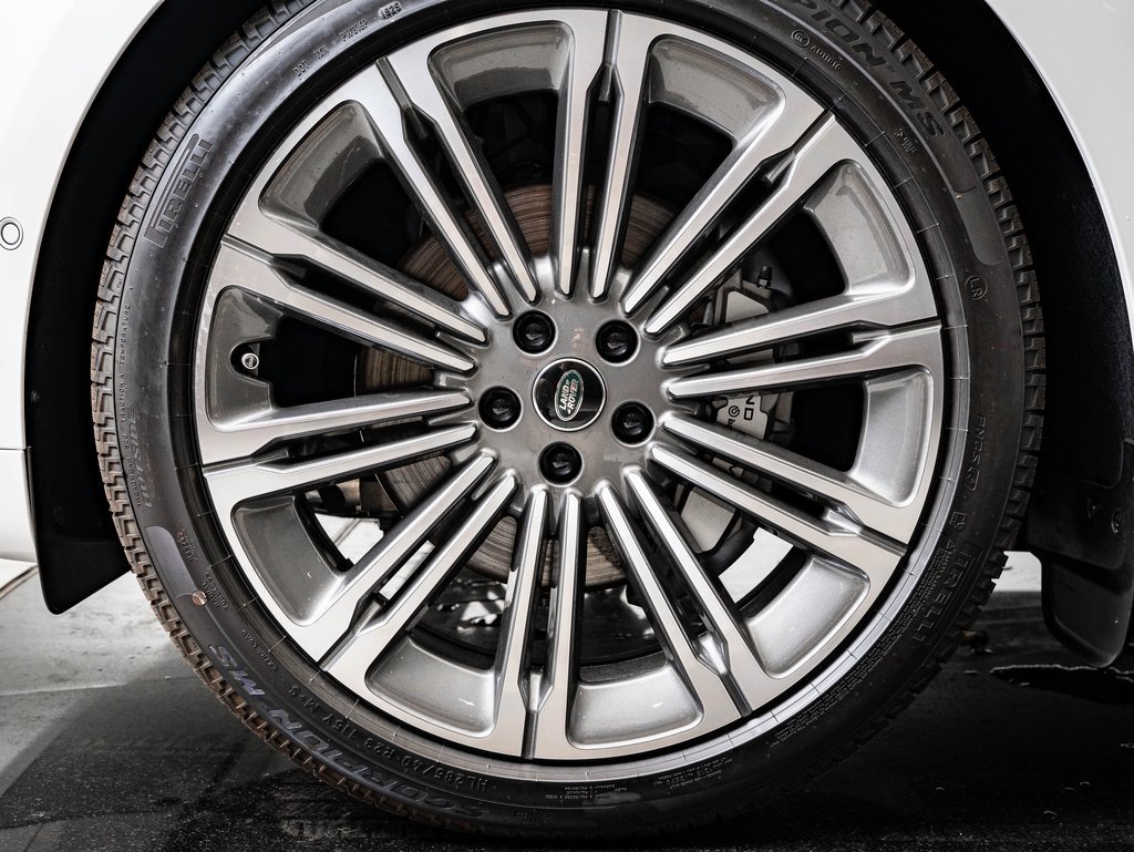 New 2025 Land Rover Range Rover Sport Dynamic SE image 13