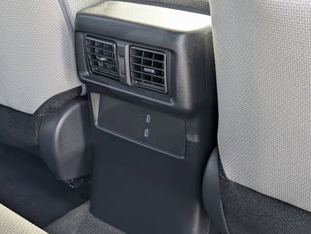 Used 2025 Toyota 4Runner SR5 AWD/4WD image 31