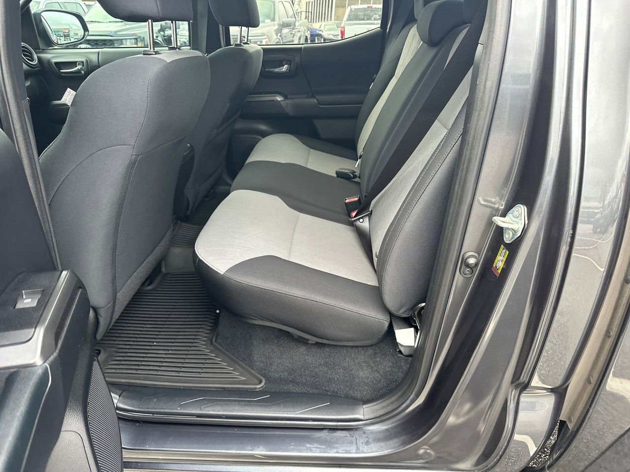 Used 2020 Toyota Tacoma TRD Off-Road image 20