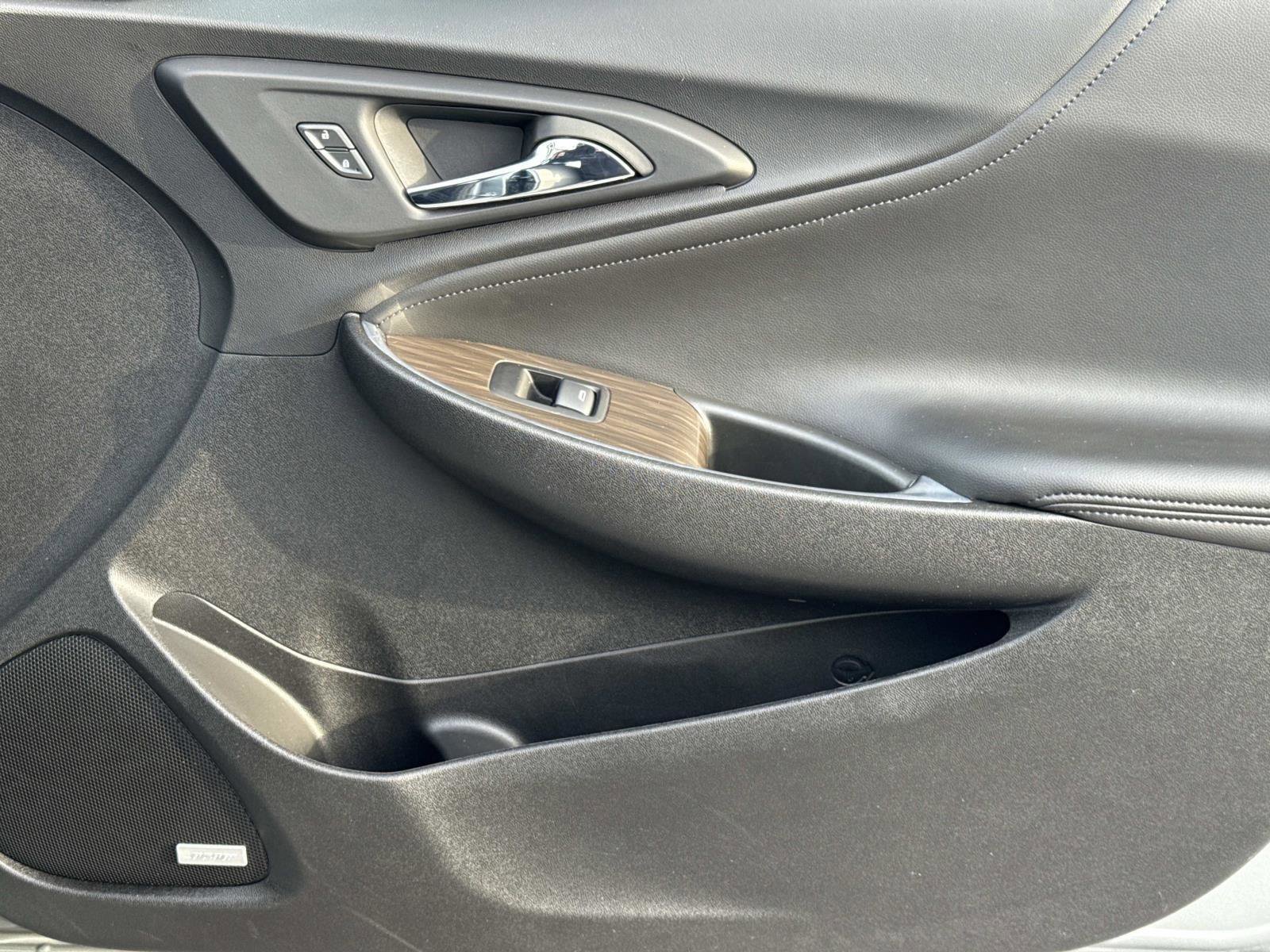 Used 2023 Chevrolet Malibu LT image 18