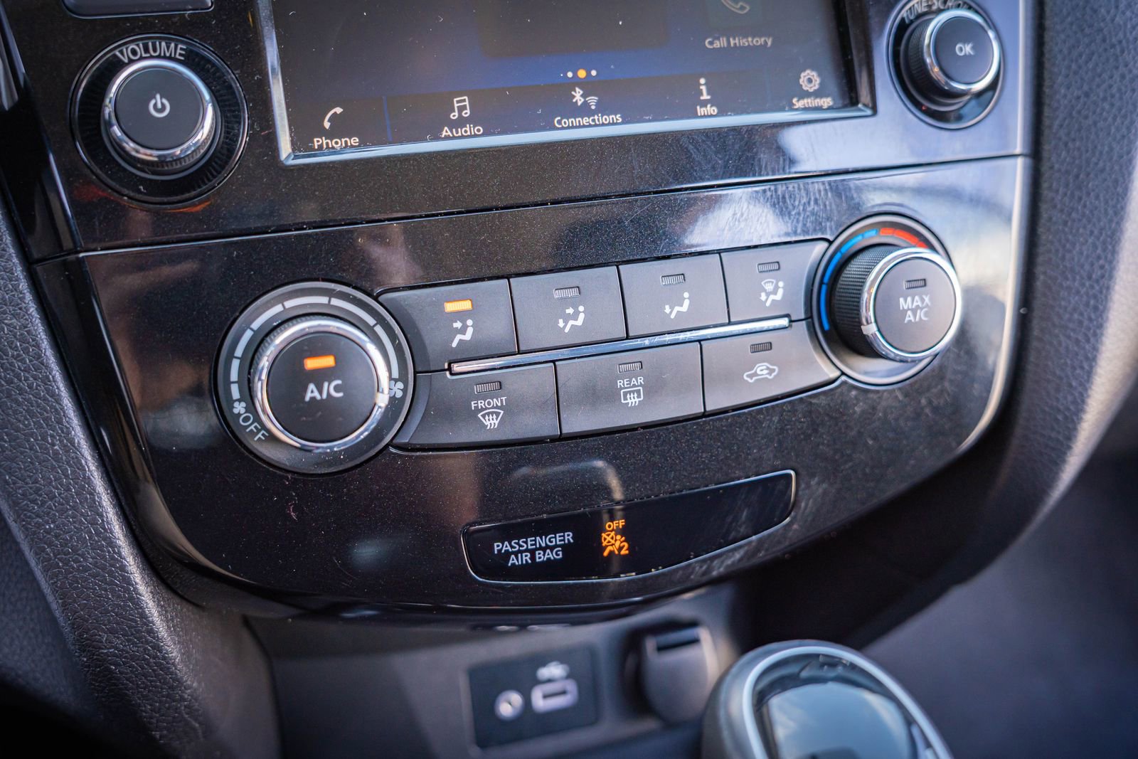 Used 2019 Nissan Rogue Sport S image 18