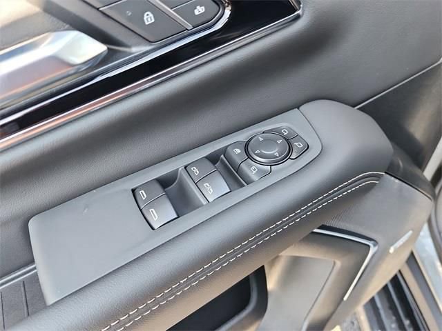 New 2026 GMC Yukon XL Elevation AWD/4WD image 12