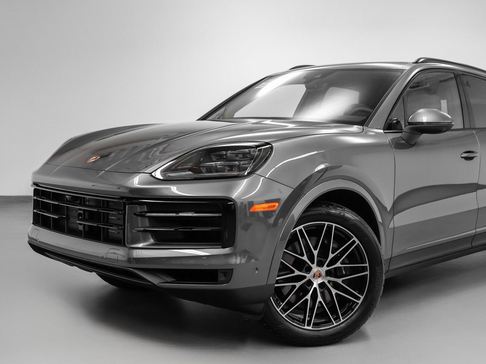 Certified 2025 Porsche Cayenne image 7