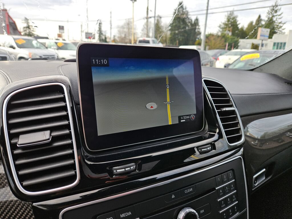 Used 2018 Mercedes-Benz GLE 43 AMG 4MATIC image 22