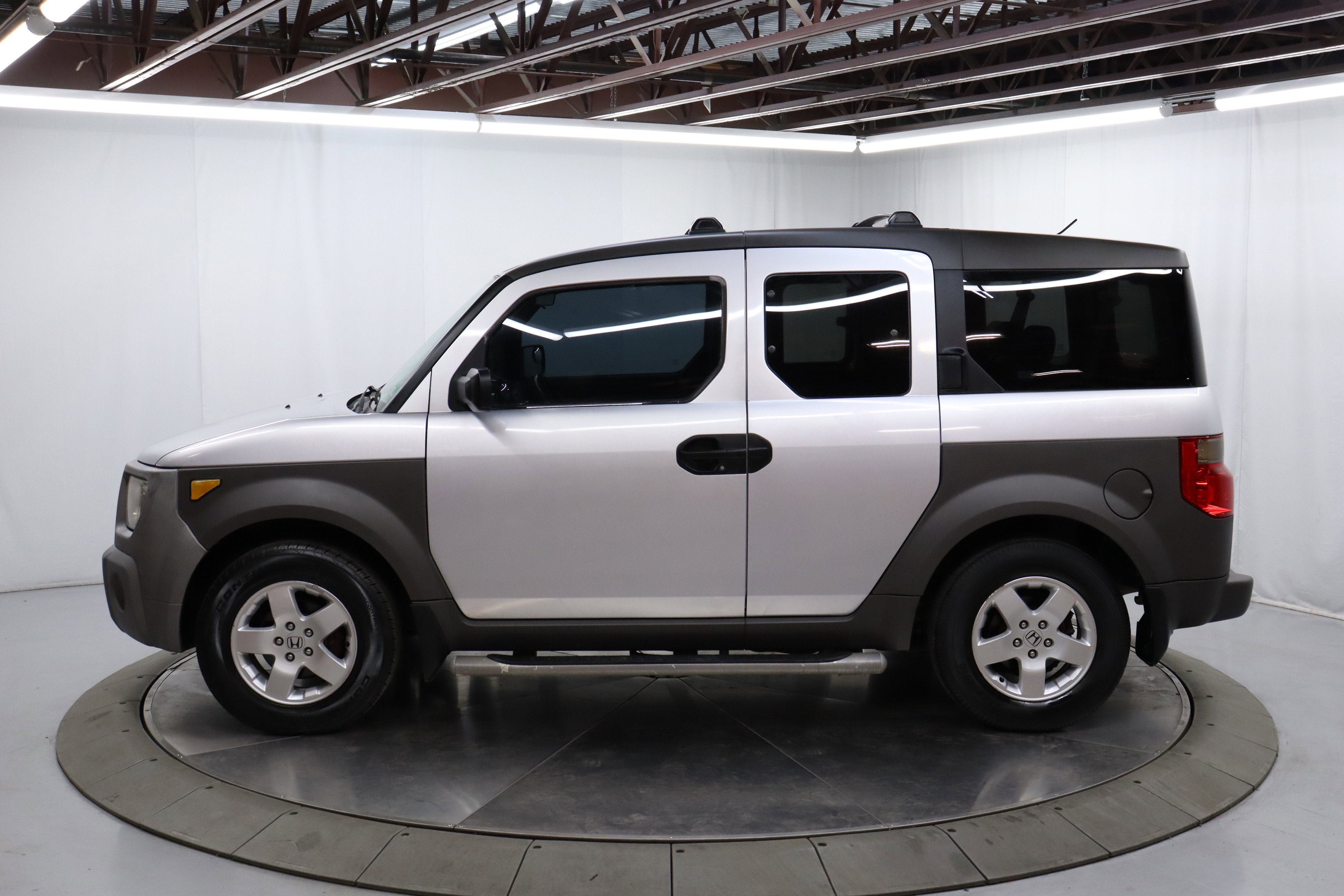 Used 2003 Honda Element EX image 4