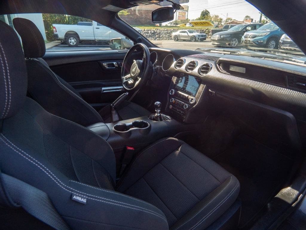 Used 2017 Ford Mustang Coupe RWD image 21