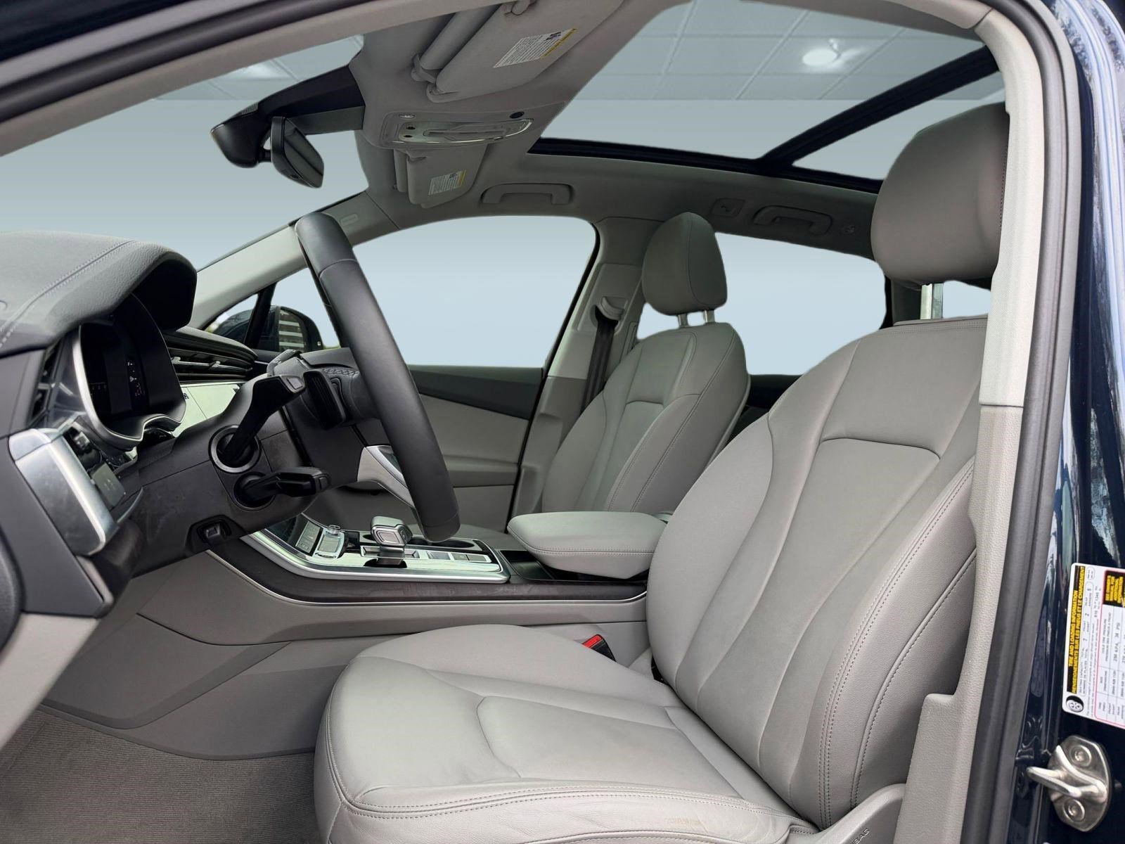 Used 2023 Audi Q7 2.0T Premium w/ Convenience Package image 25