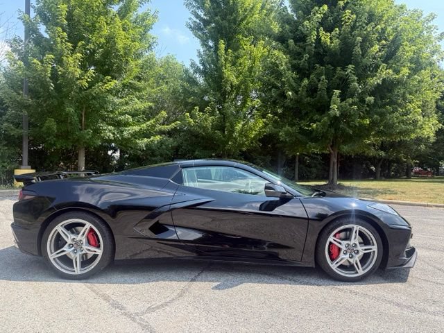 Used 2025 Chevrolet Corvette Stingray Premium Conv w/ Z51 Performance Package RWD image 4
