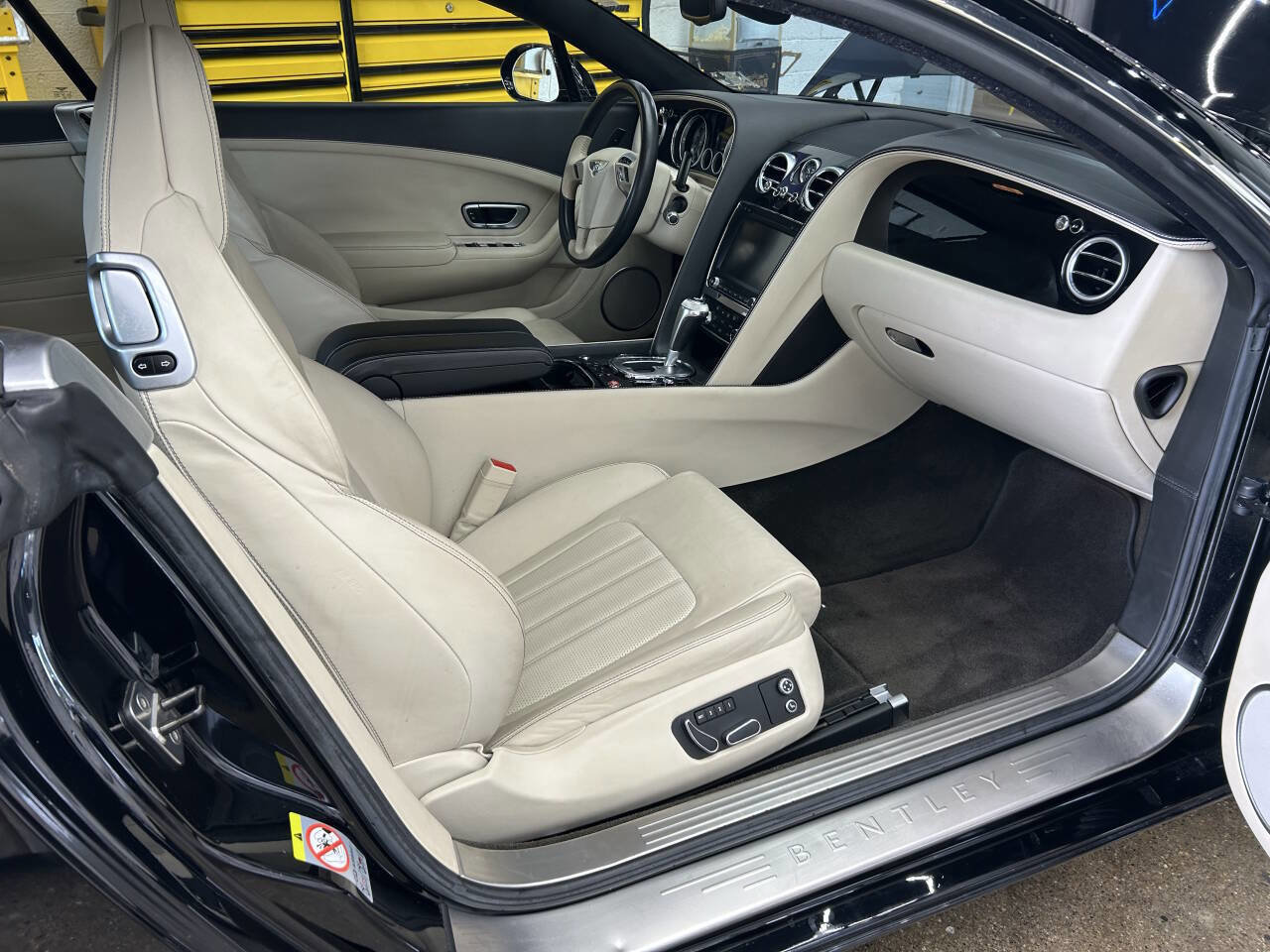 Used 2014 Bentley Continental GT image 7