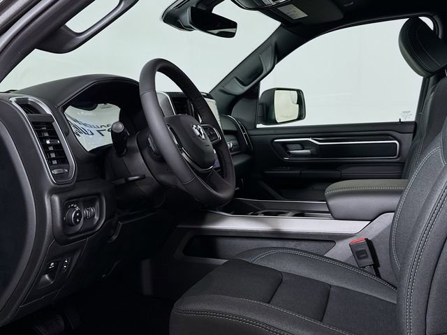 New 2026 RAM 1500 4x4 Crew Cab image 9