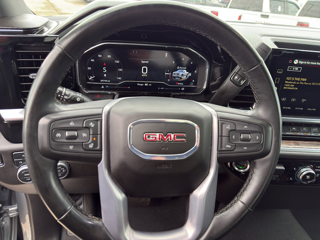 Used 2025 GMC Sierra 1500 Elevation image 17