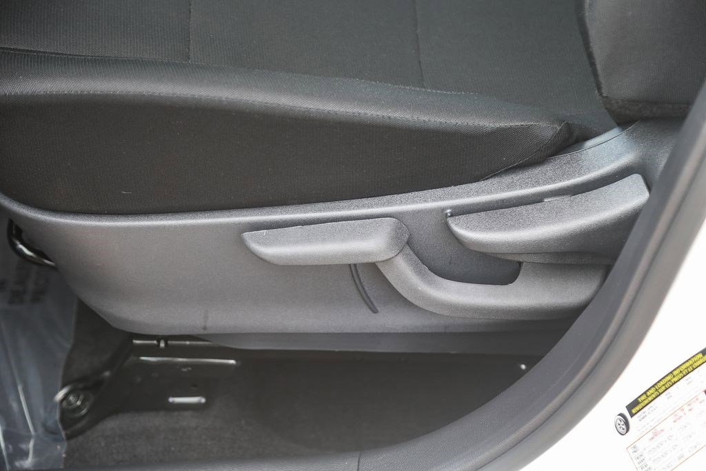 Certified 2025 Nissan Kicks Play S image 20