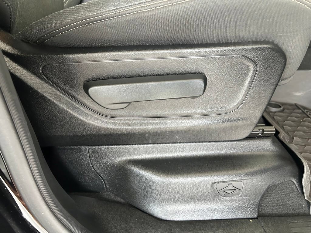 Used 2019 RAM 1500 Big Horn RWD image 26