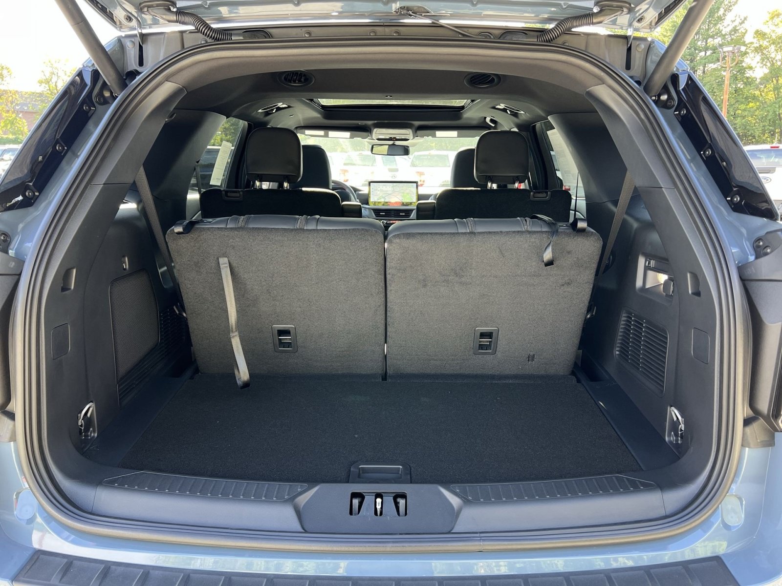 New 2027 Ford Explorer ST-Line w/ Premium Package AWD/4WD image 27