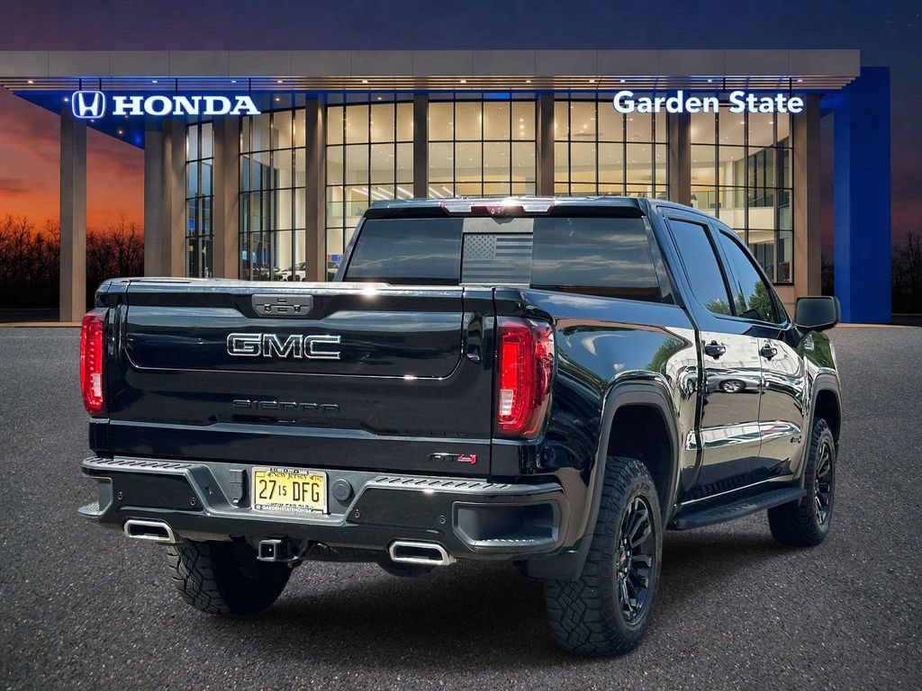 Used 2021 GMC Sierra 1500 AT4 w/ AT4 Premium Package AWD/4WD image 3