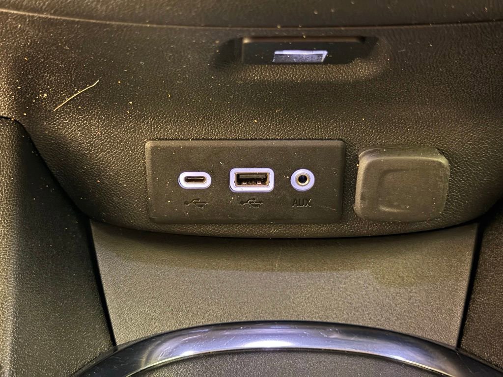 Used 2024 Chevrolet Malibu LT FWD image 31