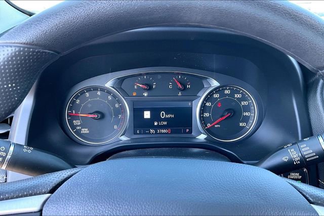 Used 2023 GMC Acadia SLE w/ Driver Convenience Package FWD image 12
