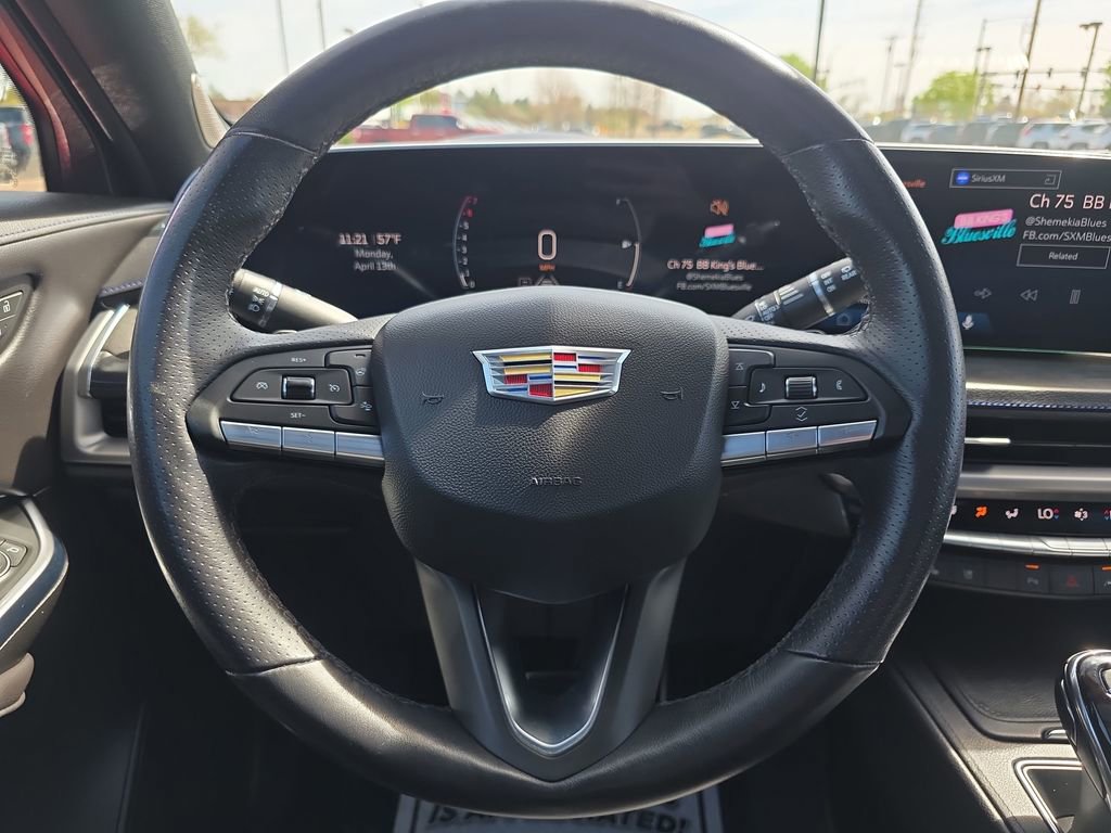 Used 2024 Cadillac XT4 Sport image 14