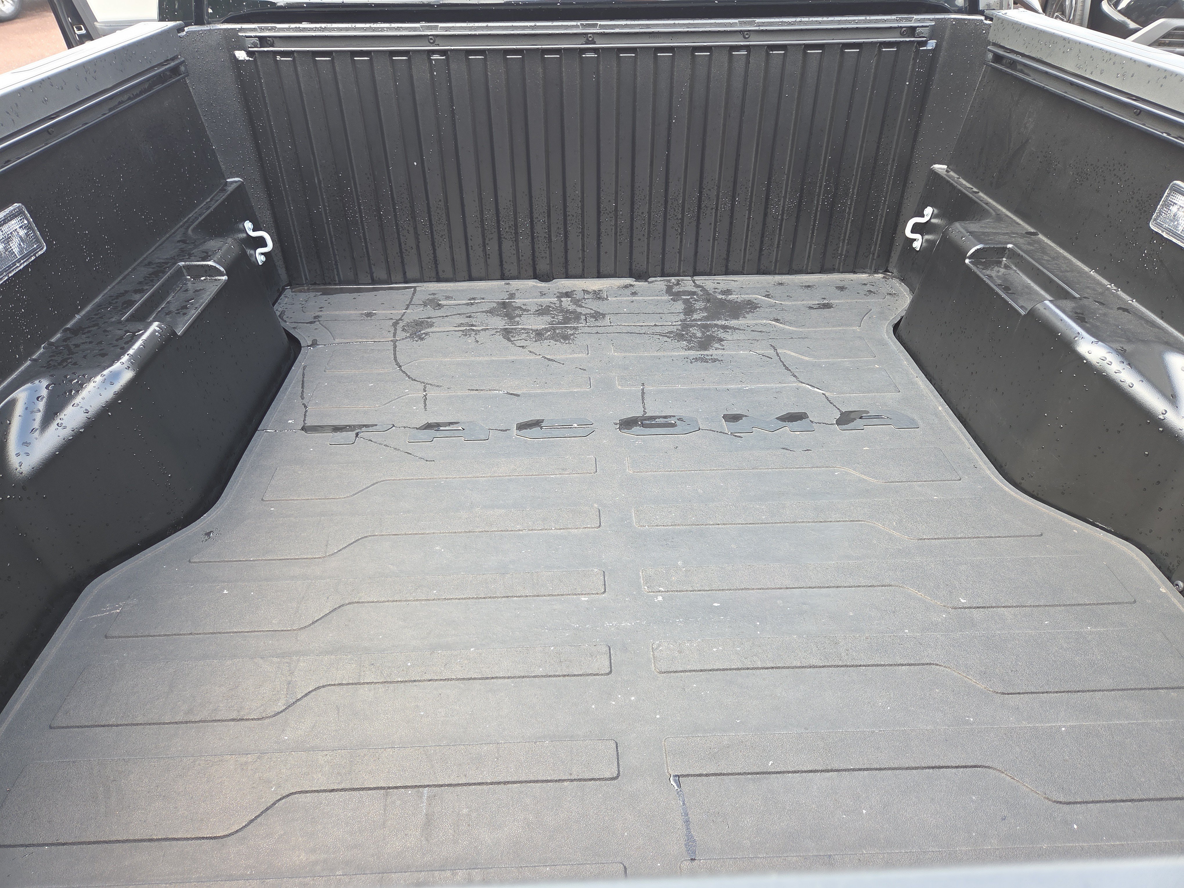 Certified 2025 Toyota Tacoma Limited AWD/4WD image 32