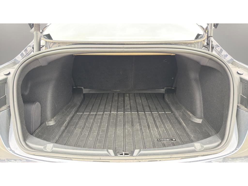 Used 2023 Tesla Model 3 Standard Range image 12