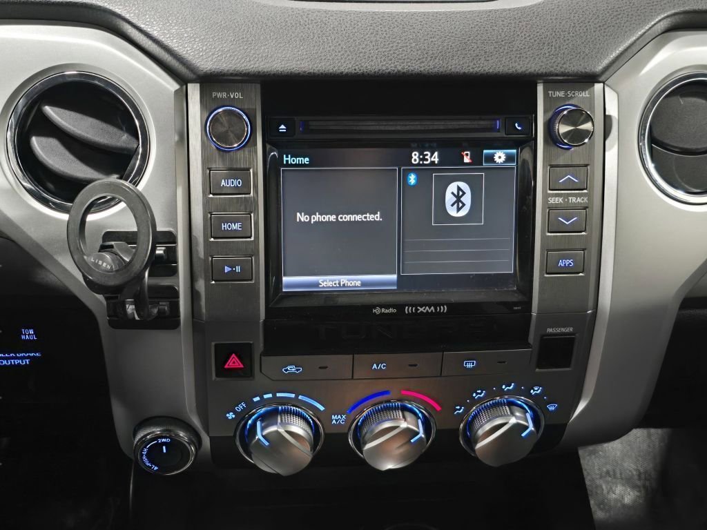 Used 2016 Toyota Tundra SR5 w/ SR5 Upgrade Package image 4