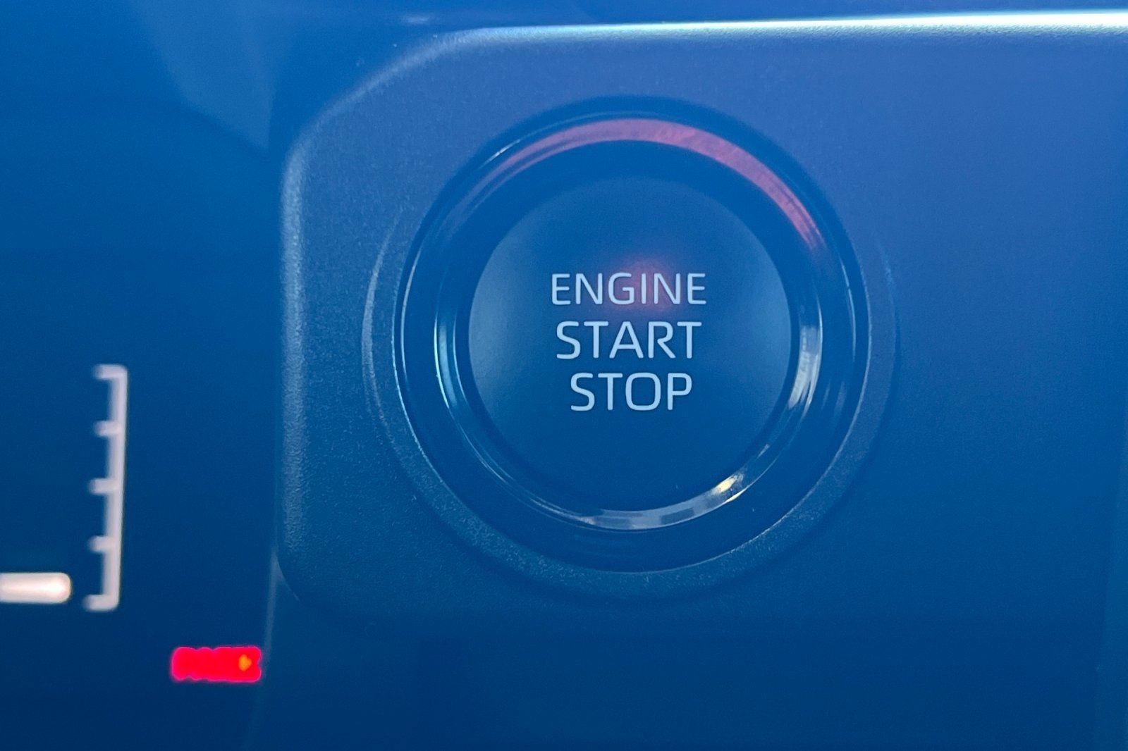 Certified 2024 Toyota Tacoma SR5 AWD/4WD image 18