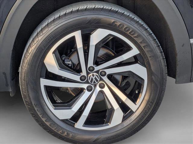 Used 2023 Volkswagen Atlas SEL AWD/4WD image 26