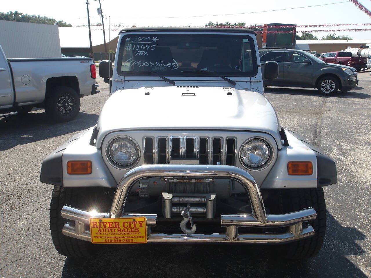 Used 2004 Jeep Wrangler 4WD image 2