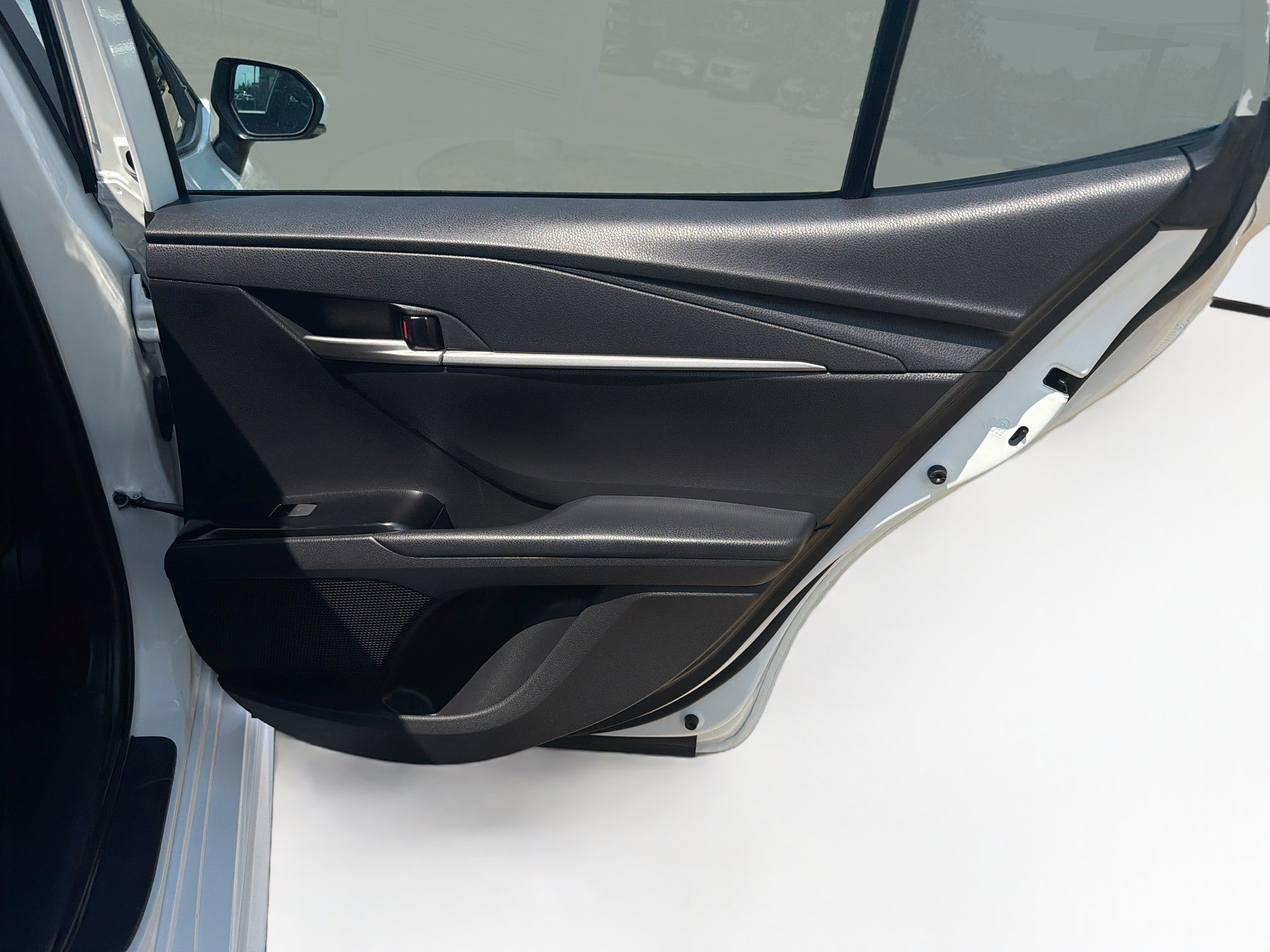 Used 2025 Toyota Camry SE FWD image 31
