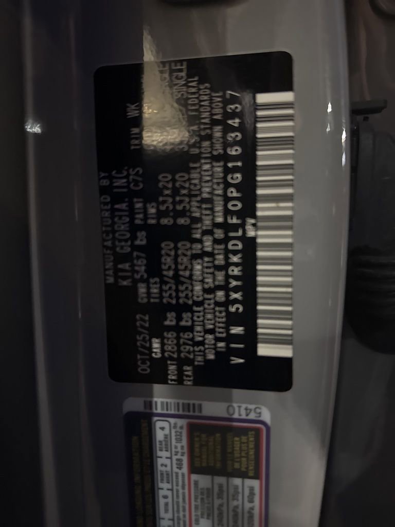 Used 2023 Kia Sorento SX image 11