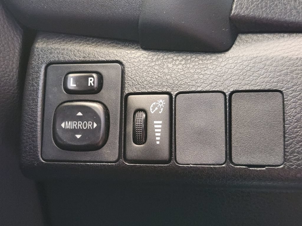 Used 2017 Toyota Corolla SE w/ Carpet Mat Package (TMS) FWD image 21