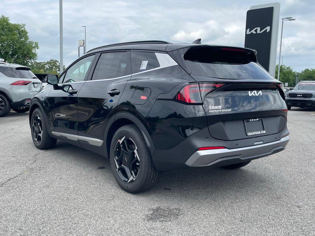 New 2026 Kia Sportage EX w/ EX Panorama Roof Package FWD image 5
