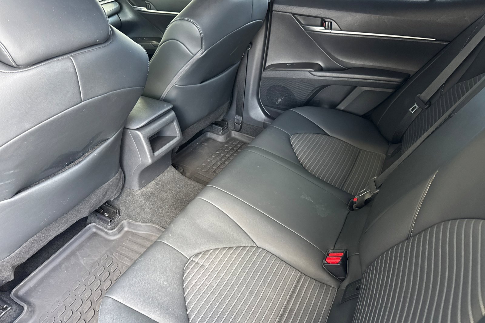 Certified 2023 Toyota Camry SE image 11