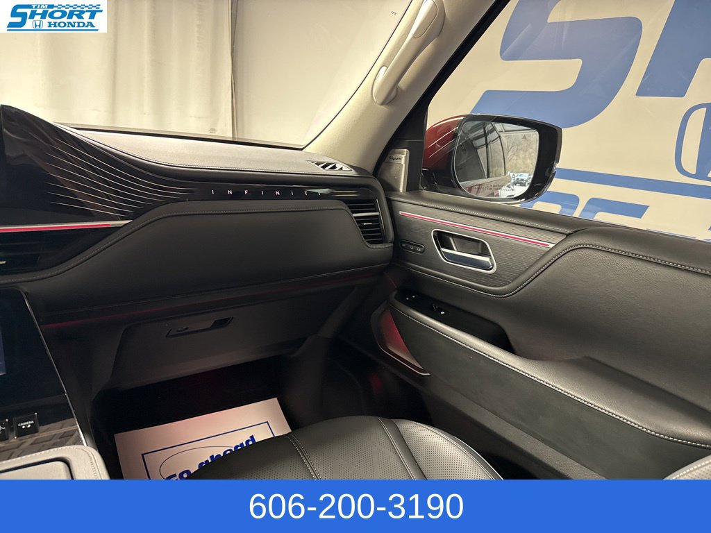 Used 2025 INFINITI QX80 Sensory AWD/4WD image 24
