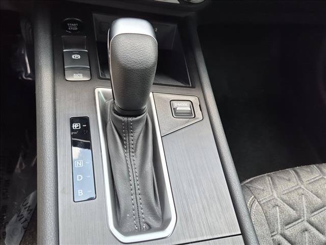 Certified 2025 Nissan Kicks SV w/ SV Premium Package FWD image 12