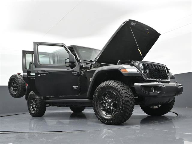 Used 2025 Jeep Wrangler Unlimited Sport AWD/4WD image 45